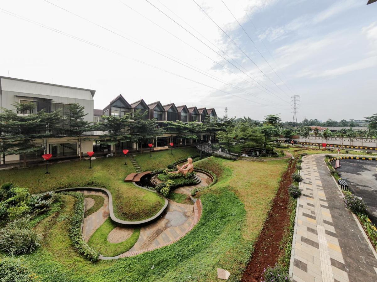 Stay G Royal Sentul Park By Grandhika Kedungmanggu Kültér fotó